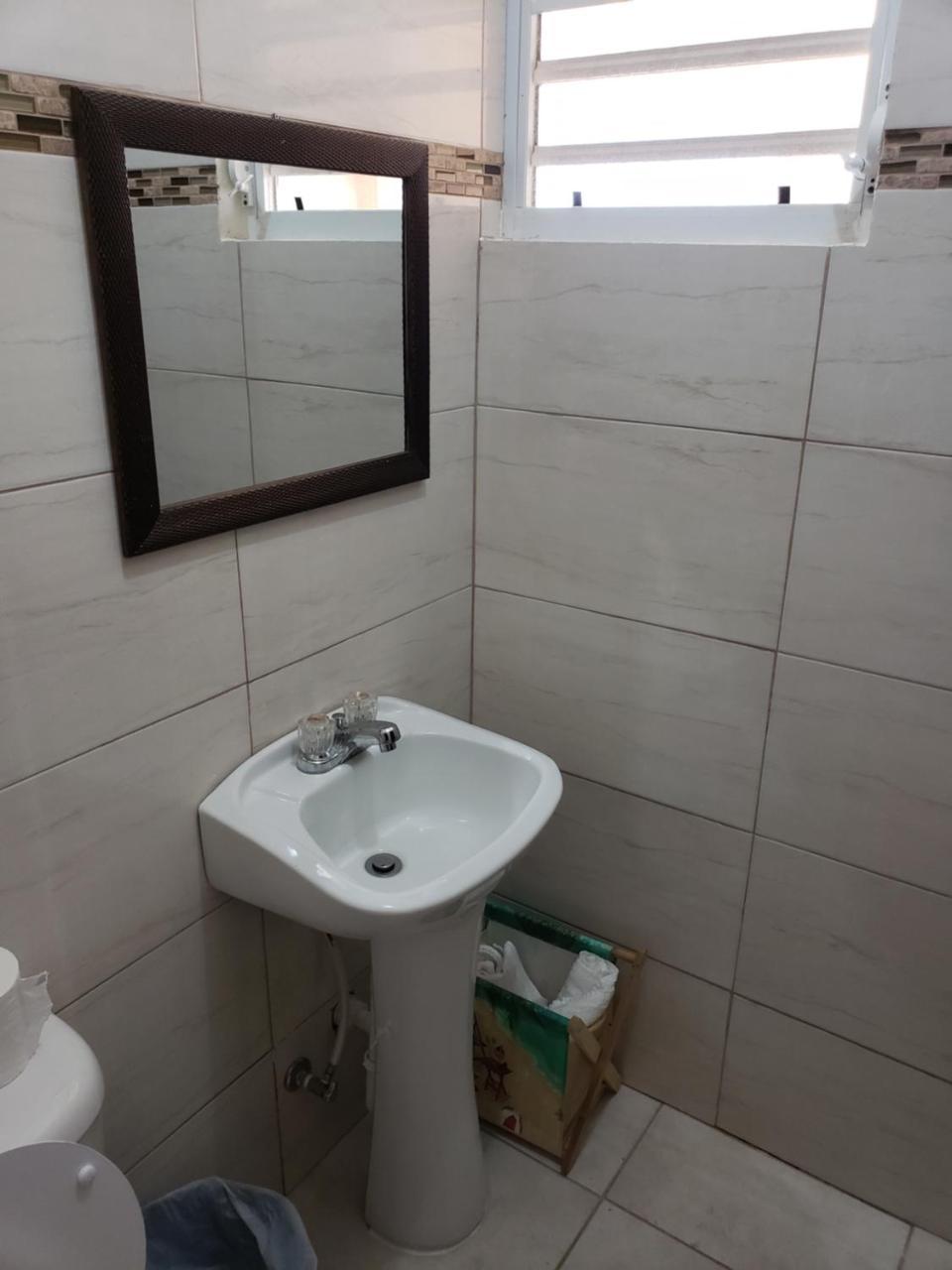 Jardin Del Mar Guesthouse 아티요 외부 사진